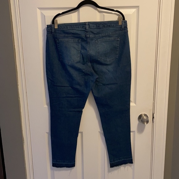 Michael Kors Izzy Skinny Jeans - Picture 2 of 3